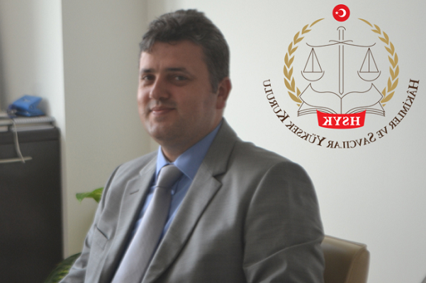 HSK, kendi ilke kararını çiğneyerek ‘ünlü davaların’ mahkeme başkanı Akın Gürlek’i terfi ettirdi!